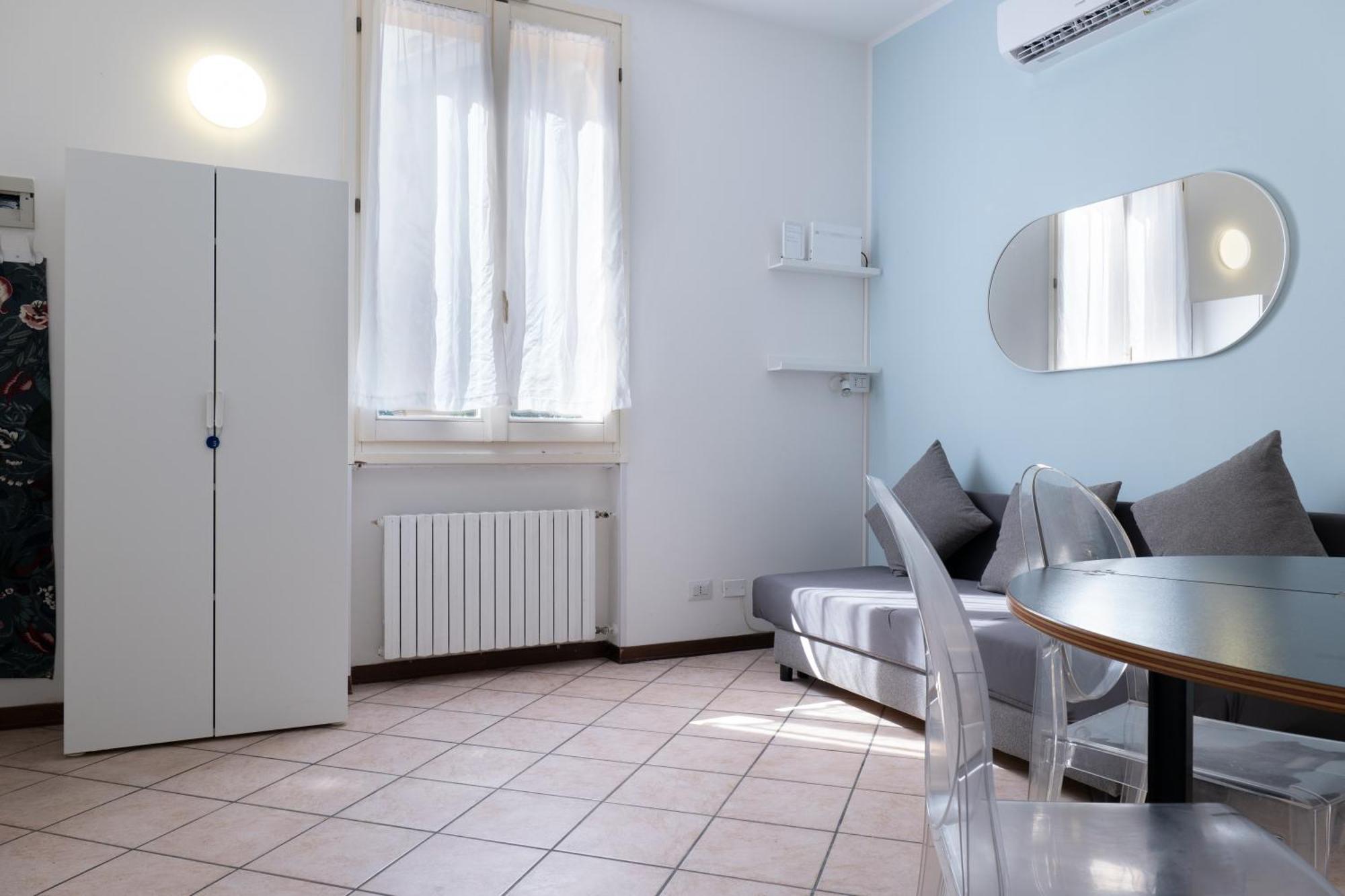 Turati Apartments Bologna Exterior photo